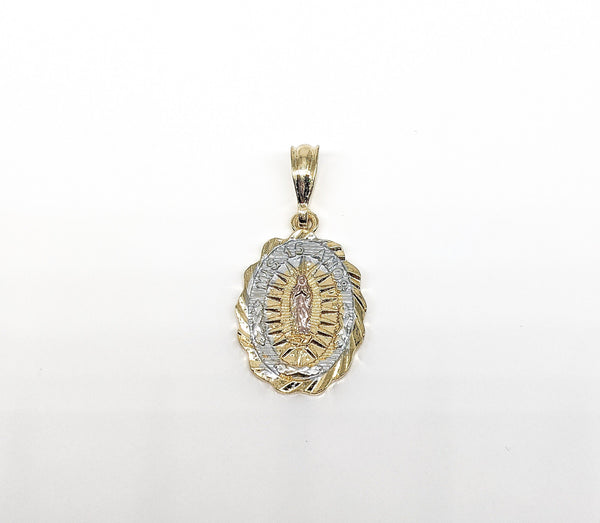 Tri-Plated "Mis 15 Años" Virgin Mary Pendant